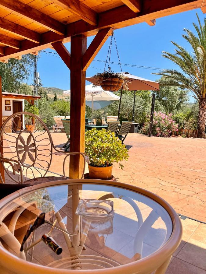 فيلا Cortijo El Alcornocal مالقة المظهر الخارجي الصورة
